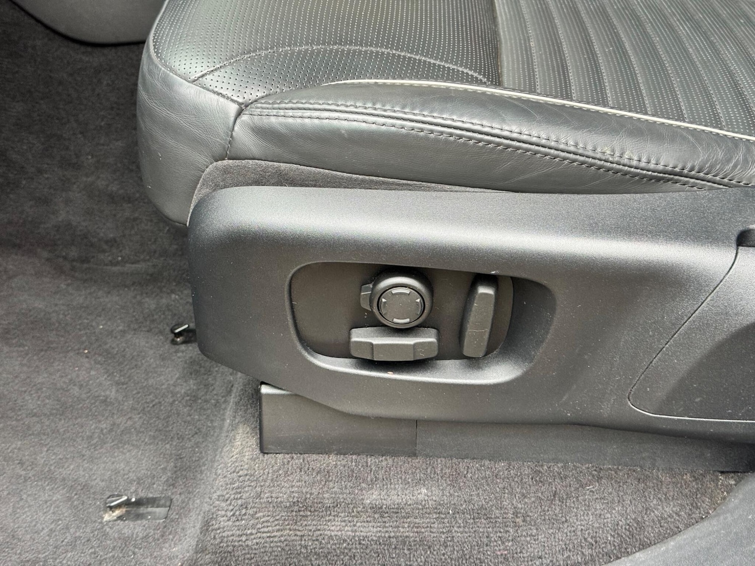 Used Land Rover Discovery 2017 for sale - 76377517: Photo 49