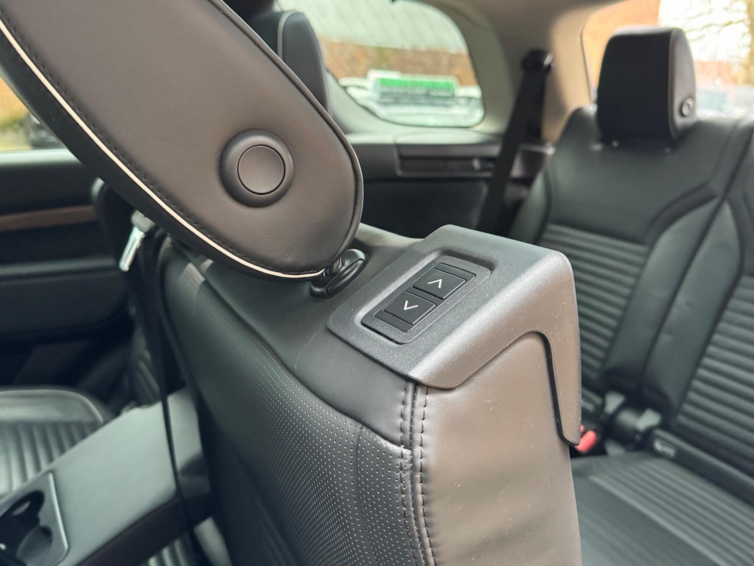 Used Land Rover Discovery 2017 for sale - 76377517: Photo 52