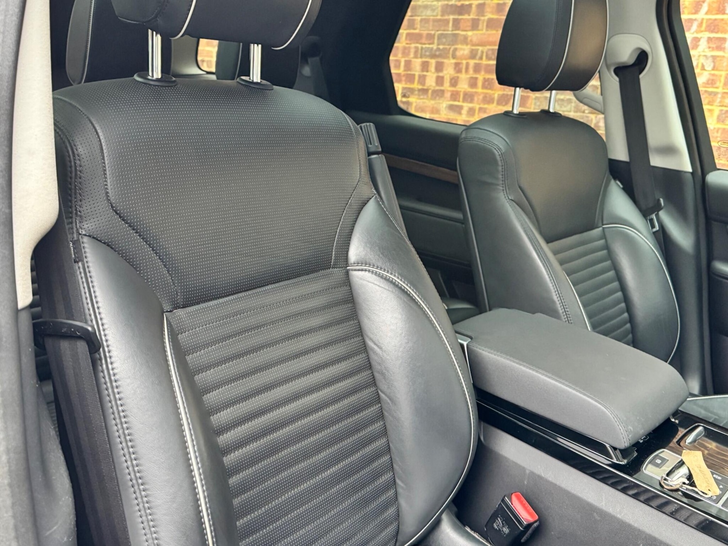 Used Land Rover Discovery 2017 for sale - 76377517: Photo 54