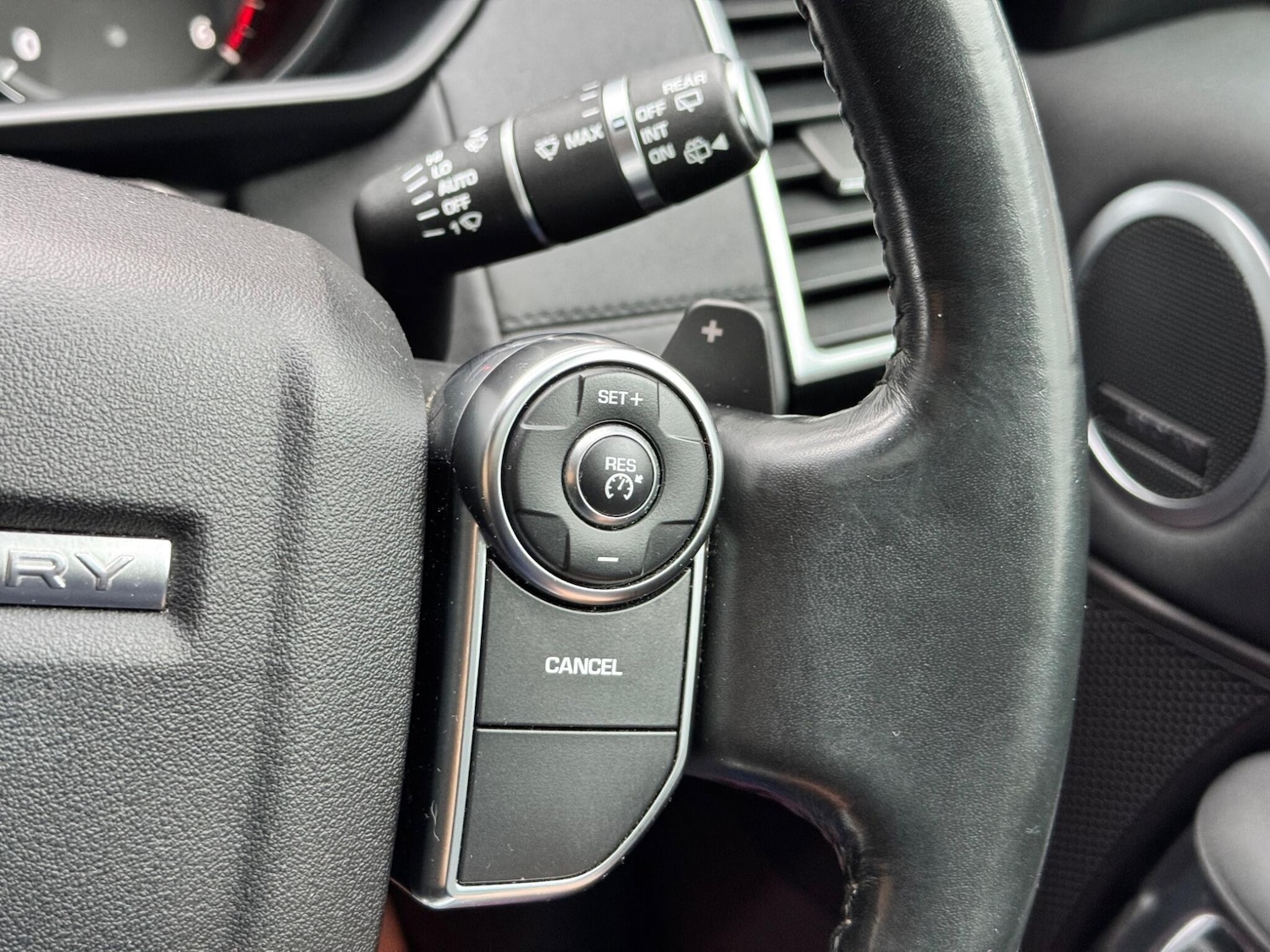 Used Land Rover Discovery 2017 for sale - 76377517: Photo 62