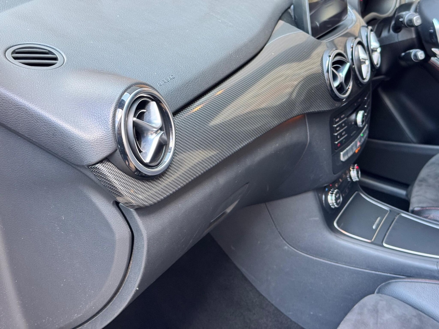 Used Mercedes-Benz B Class 2017 for sale - 76327162: Photo 28