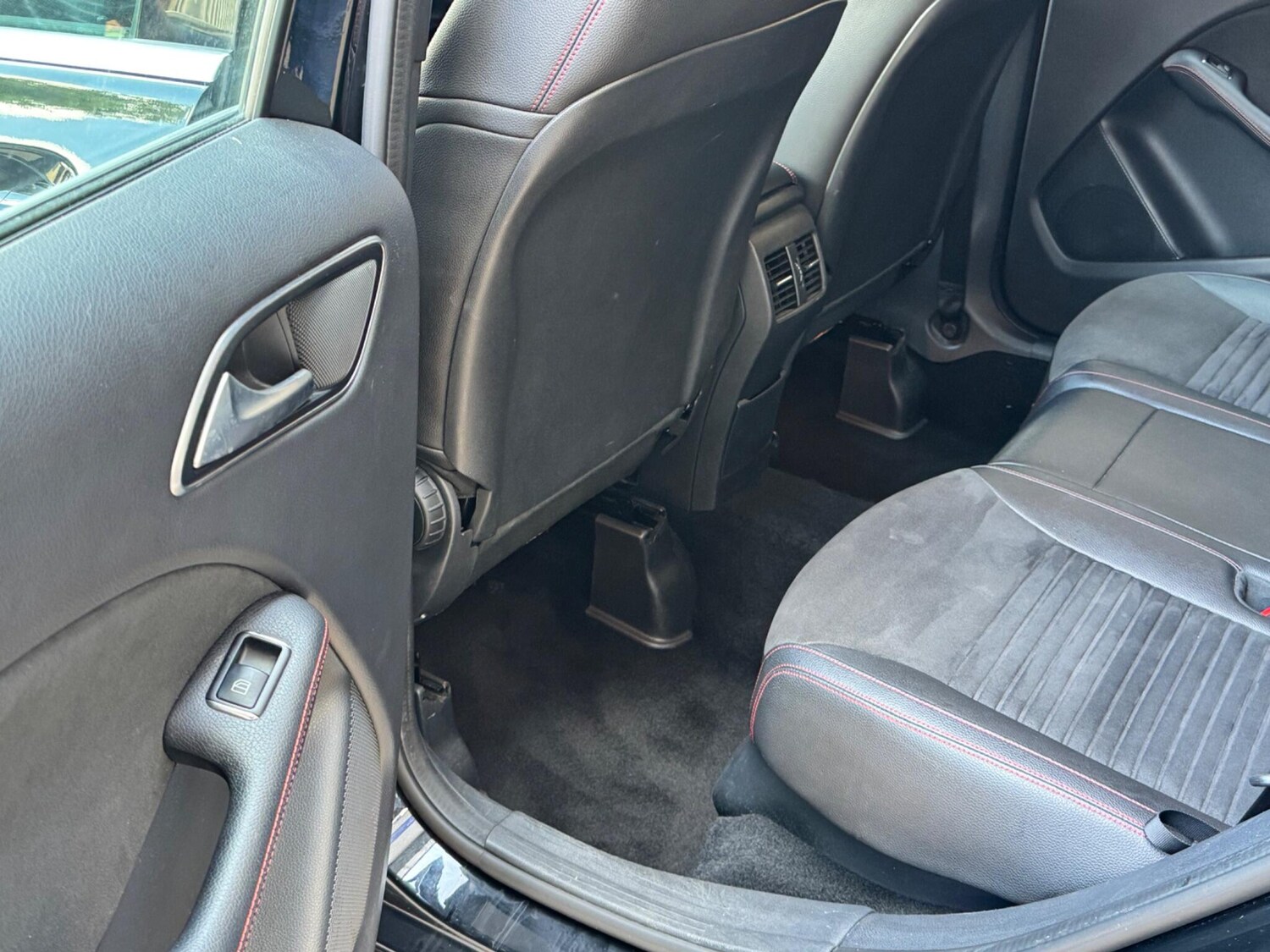 Used Mercedes-Benz B Class 2017 for sale - 76327162: Photo 45