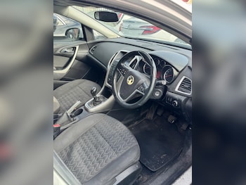 Used Vauxhall Astra 2013 for sale - 76472399: Photo