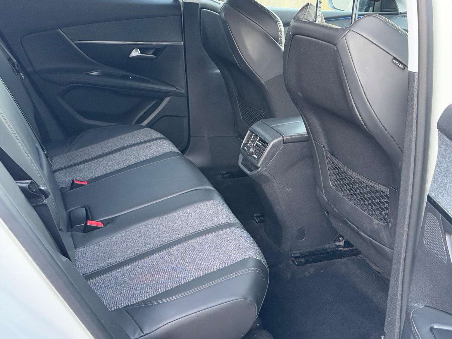 Used Peugeot 3008 2017 for sale - 76326158: Photo 11