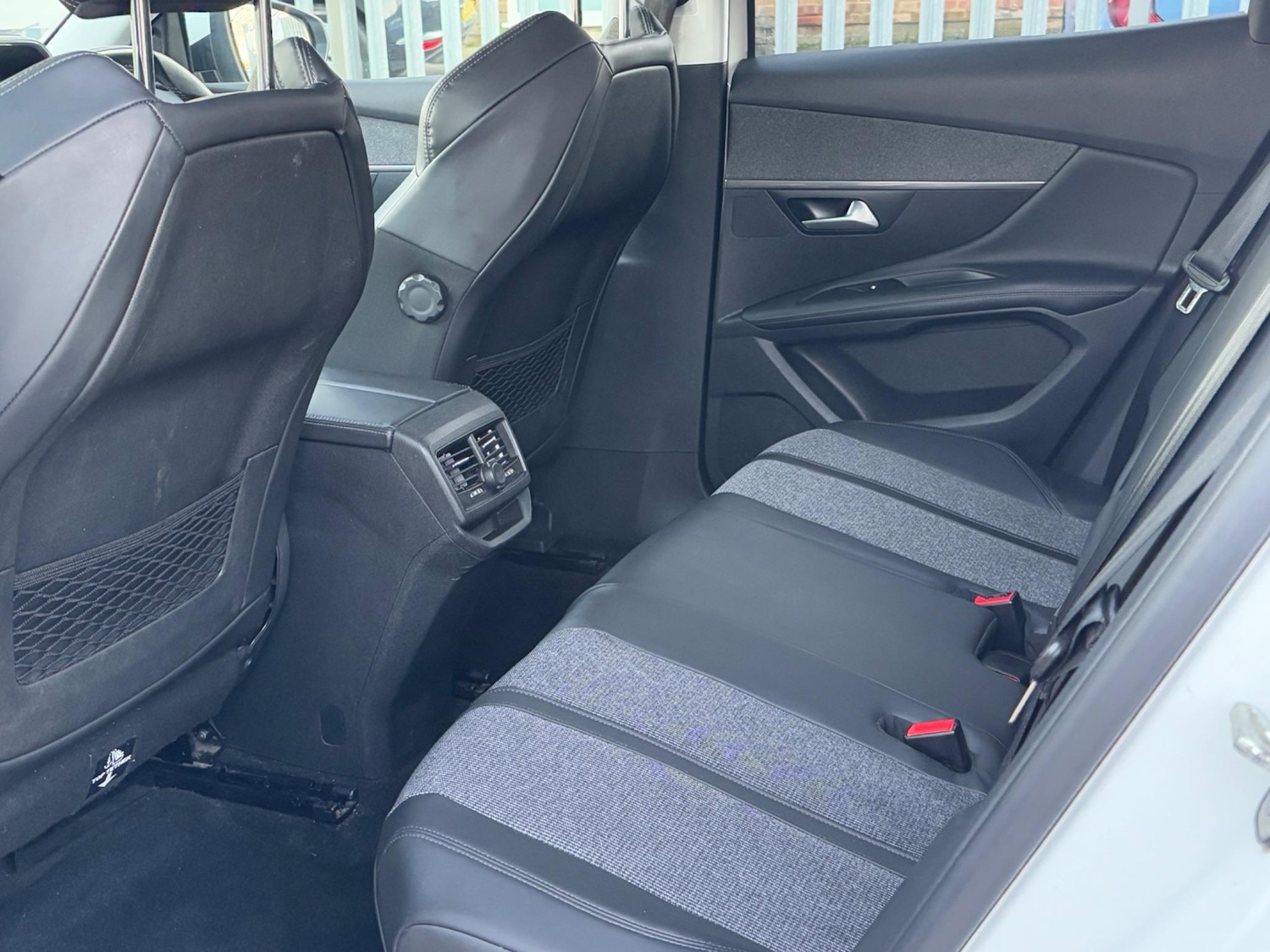 Used Peugeot 3008 2017 for sale - 76326158: Photo 13