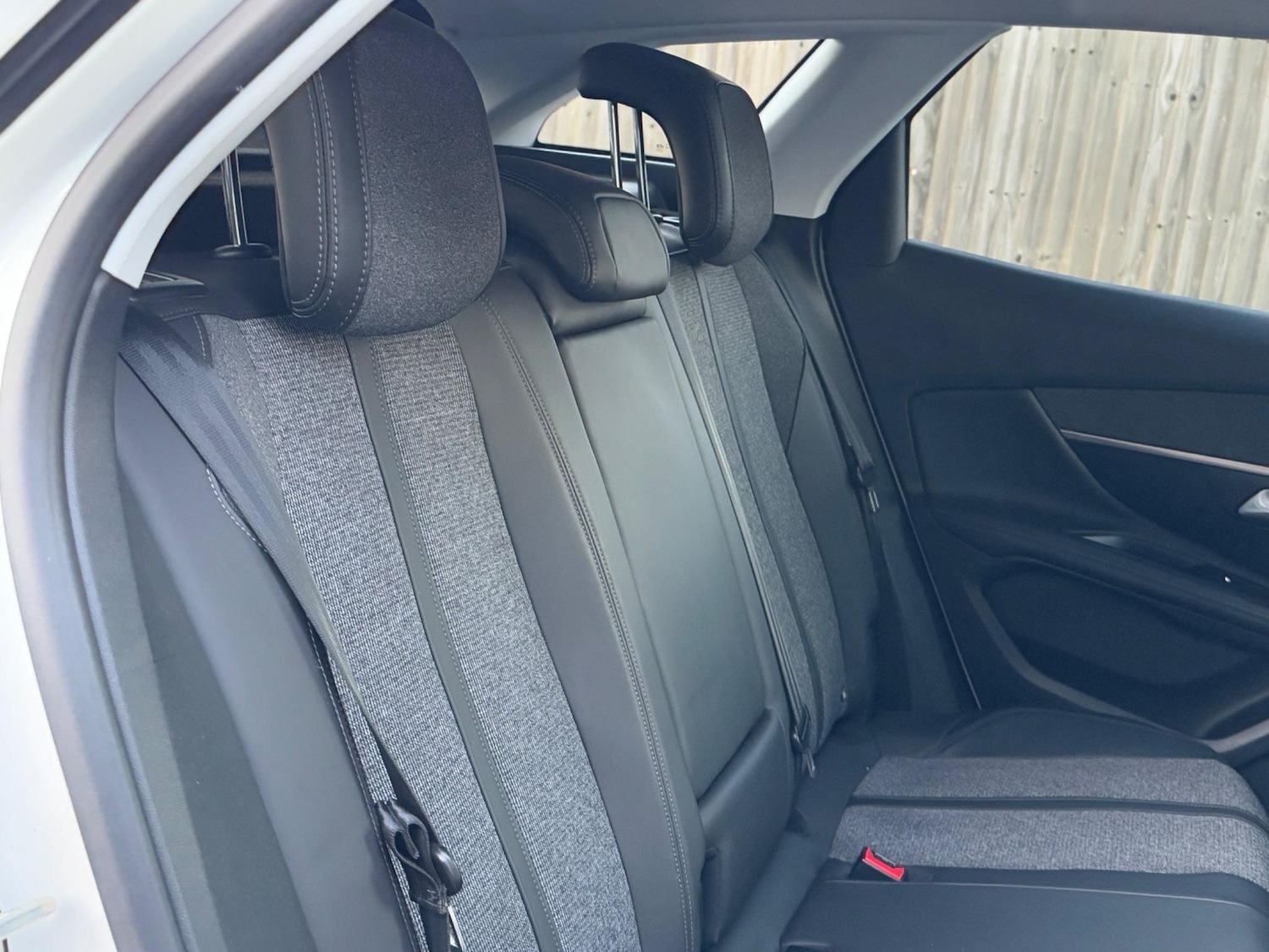 Used Peugeot 3008 2017 for sale - 76326158: Photo 30