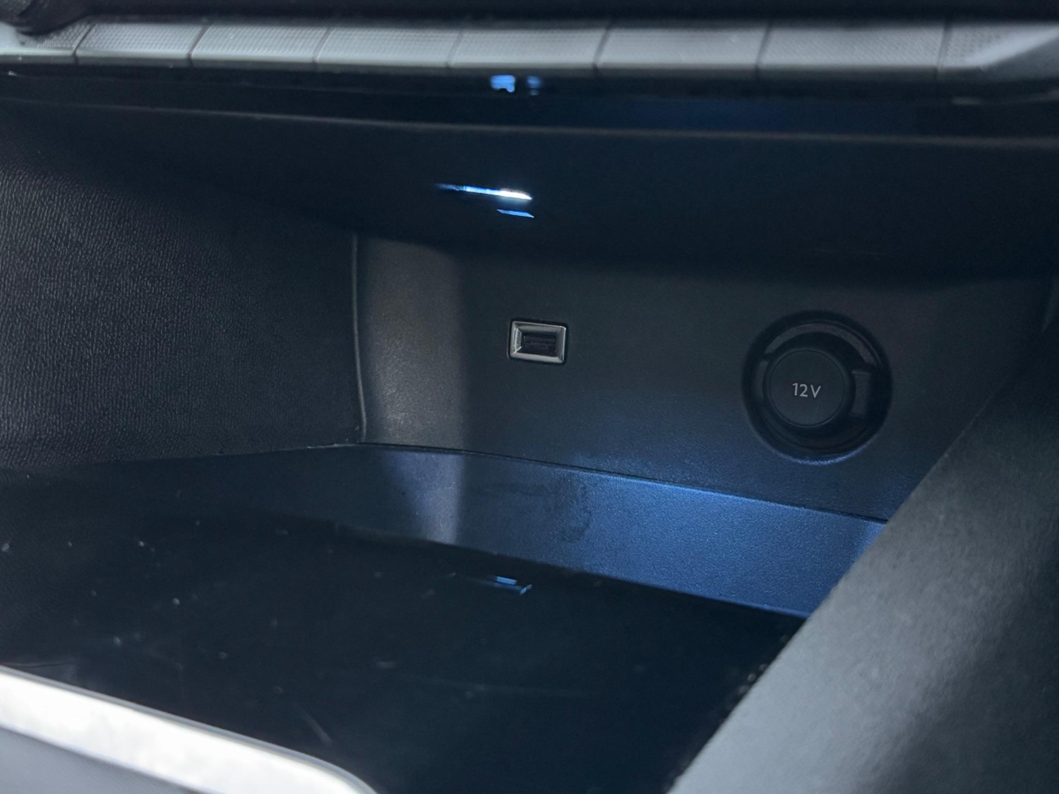Used Peugeot 3008 2017 for sale - 76326158: Photo 36