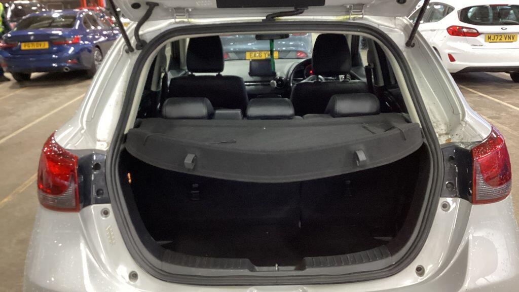 Used Mazda Mazda2 2019 for sale - 76802270: Photo 9