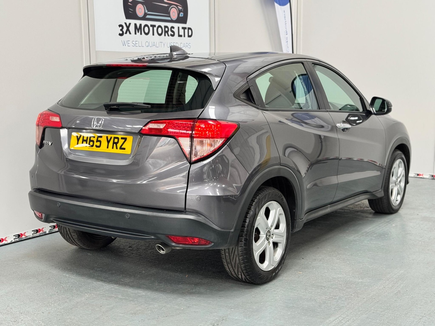 Used Honda HR-V 2015 for sale - 76326123: Photo 8