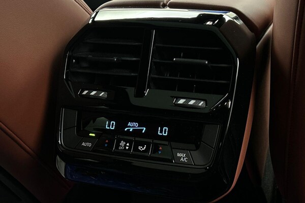 Used BMW iX 2021 for sale - 75647387: Photo 30