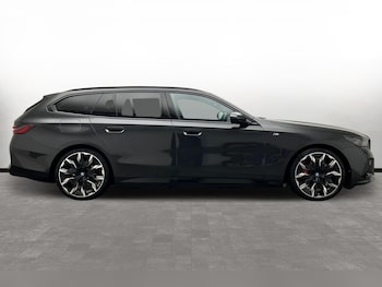 Used BMW i5 2025 for sale - 76043382: Photo