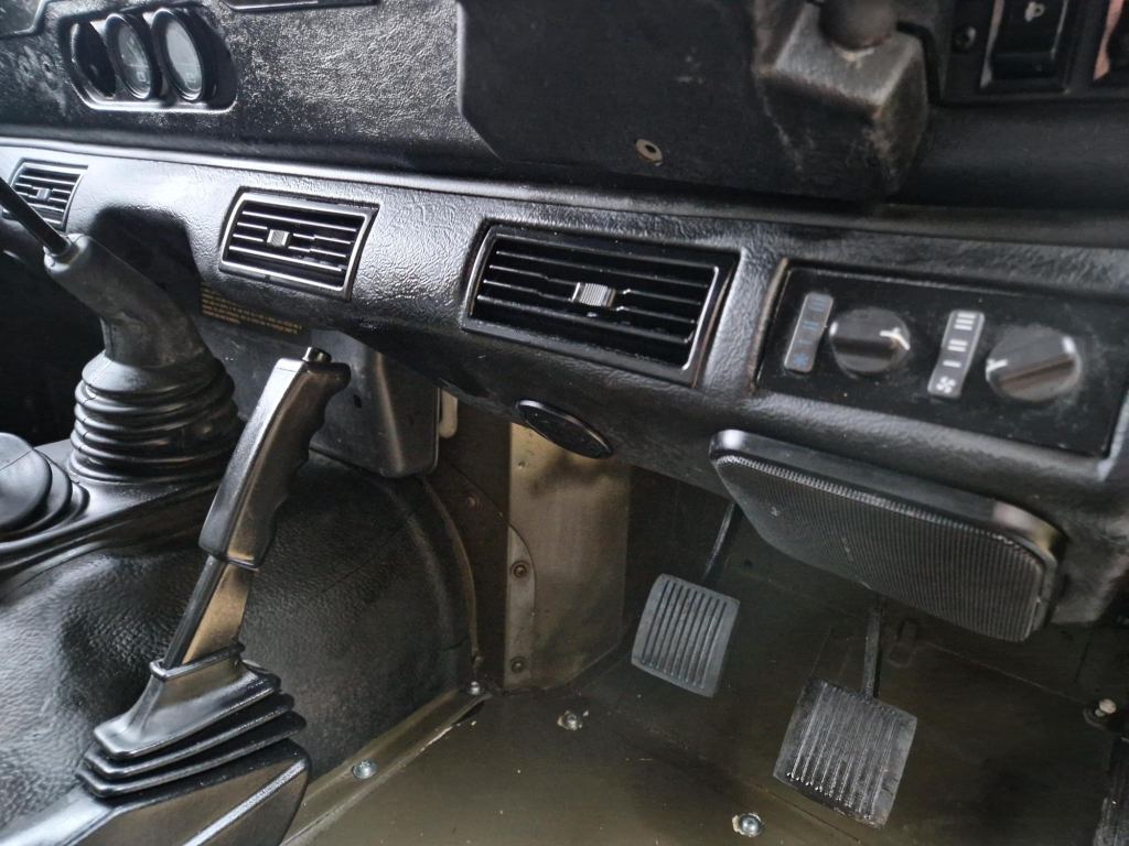 Used Land Rover Defender 130 1994 for sale - 76418681: Photo 12