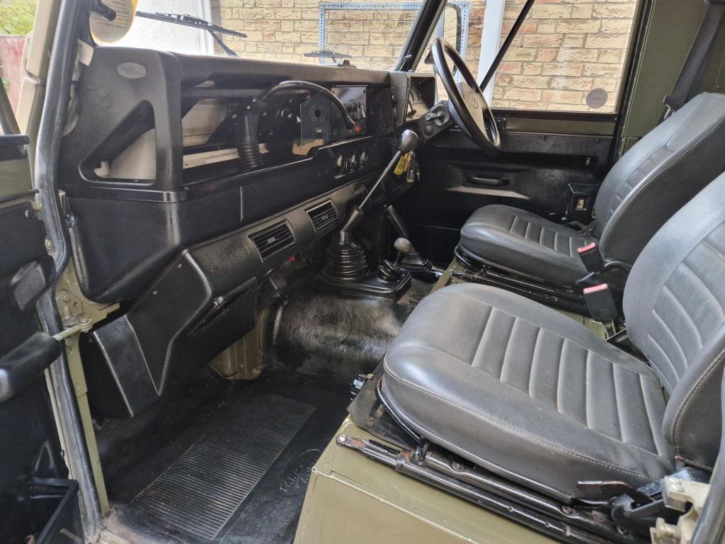 Used Land Rover Defender 130 1994 for sale - 76418681: Photo 22