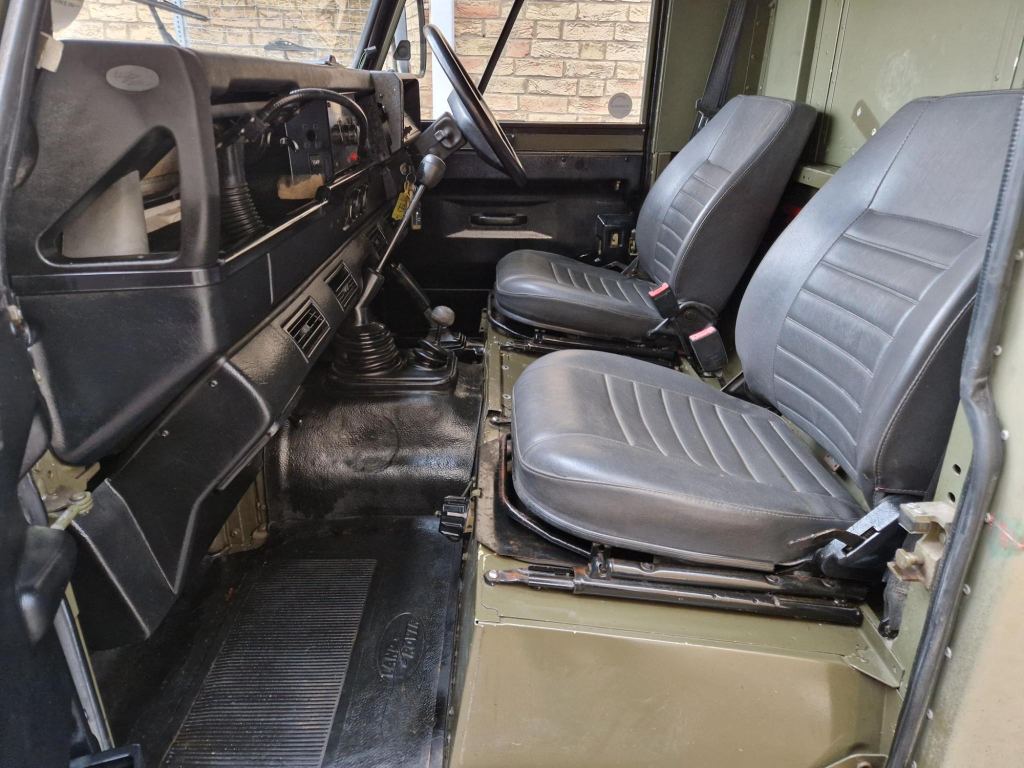 Used Land Rover Defender 130 1994 for sale - 76418681: Photo 23