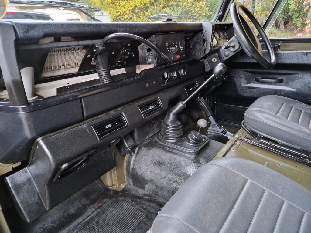 Used Land Rover Defender 130 1994 for sale - 76418681: Photo 8