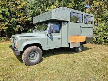 Used Land Rover Defender 130 2008 for sale - 75557348: Photo