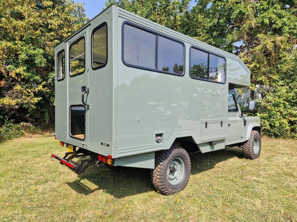 Used Land Rover Defender 130 2008 for sale - 75557348: Photo 6