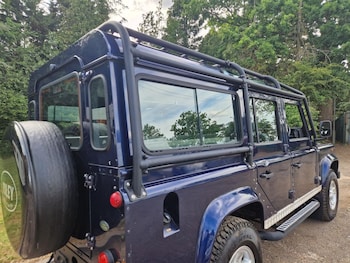 Used Land Rover Defender 110 2002 for sale - 75557340: Photo