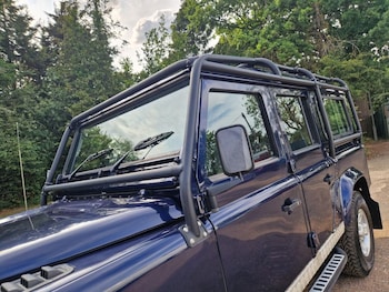 Used Land Rover Defender 110 2002 for sale - 75557340: Photo