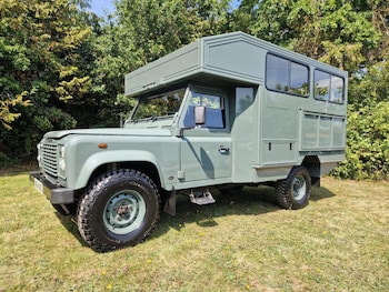 Used Land Rover Defender 130 2004 for sale - 75557339: Photo