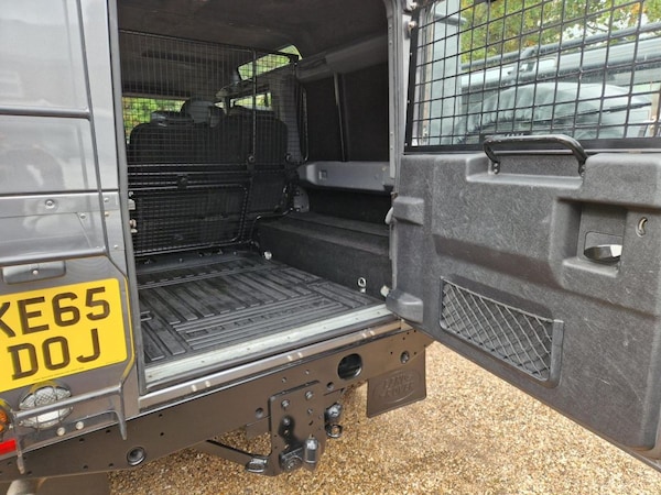 Used Land Rover Defender 2016 for sale - 76198782: Photo 12