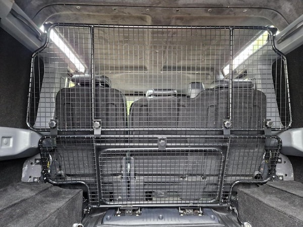 Used Land Rover Defender 2016 for sale - 76198782: Photo 13