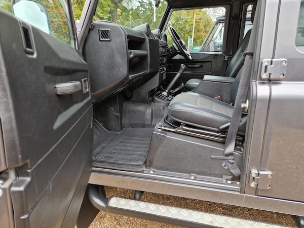 Used Land Rover Defender 2016 for sale - 76198782: Photo 7