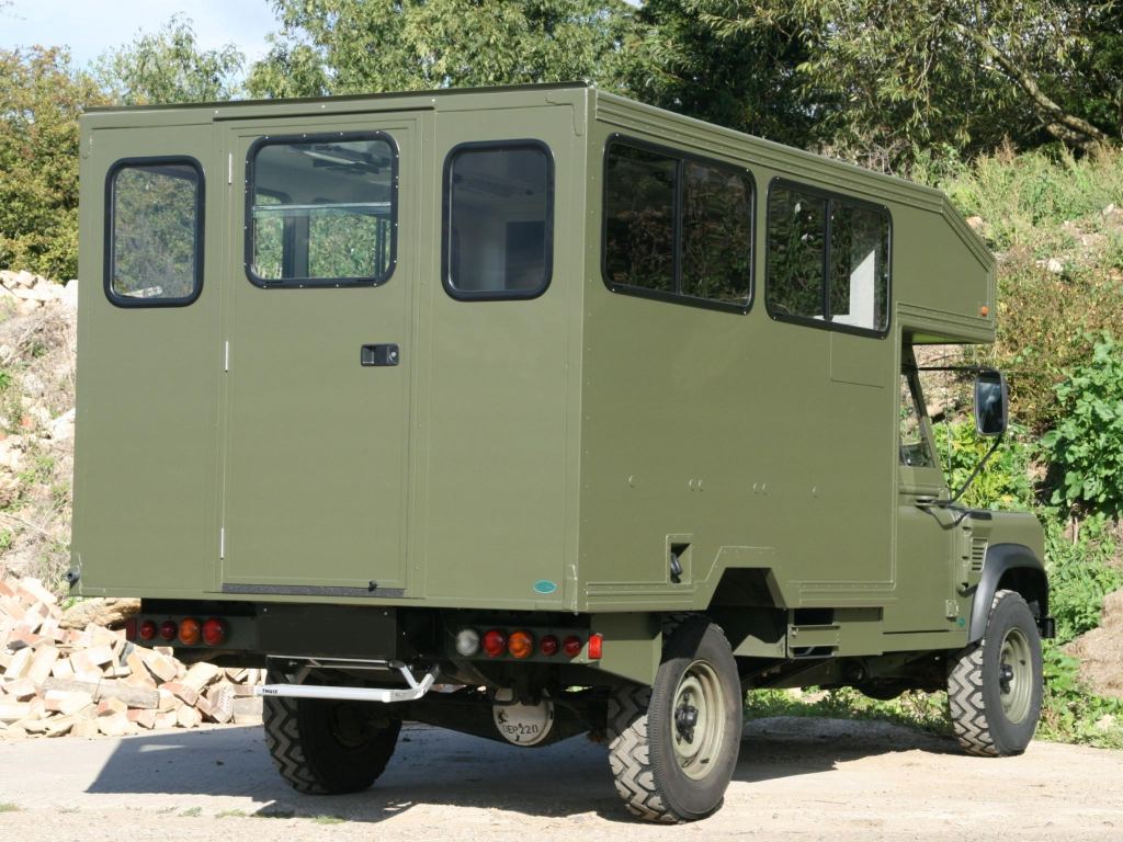 Used Land Rover Defender 130 1994 for sale - 76637229: Photo 2