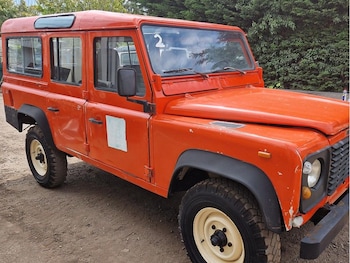 Used Land Rover Defender 110  for sale - 75703003: Photo