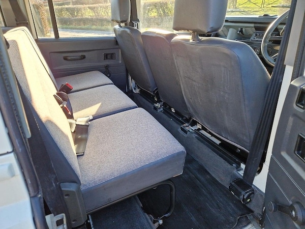 Used Land Rover Defender 110 1990 for sale - 75557341: Photo 23