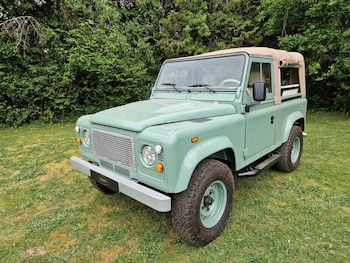 Used Land Rover Defender 90 undefined for sale - 78740182: Photo