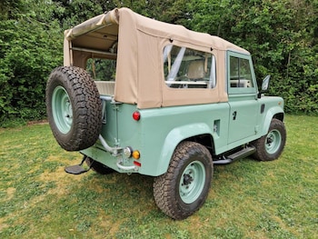 Used Land Rover Defender 90 undefined for sale - 78740182: Photo