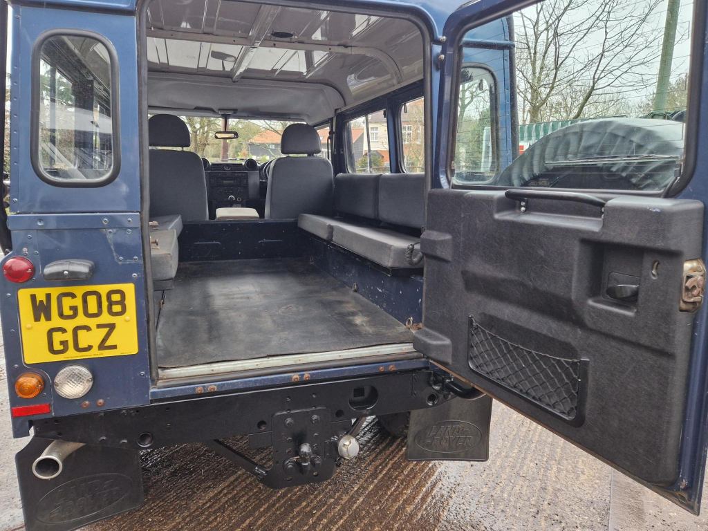 Used Land Rover Defender 2008 for sale - 77304059: Photo 5