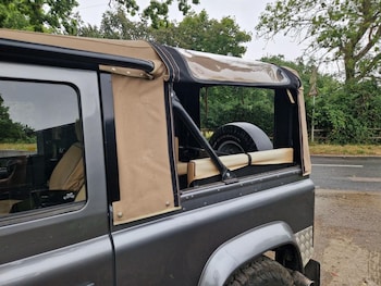 Used Land Rover Defender 1994 for sale - 75557345: Photo