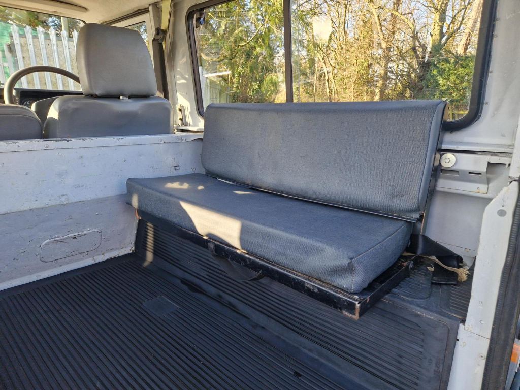 Used Land Rover Defender 1998 for sale - 77453794: Photo 18