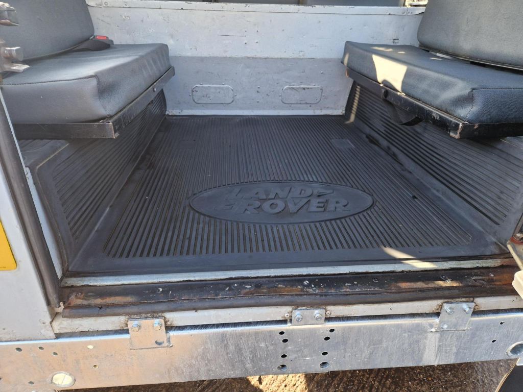 Used Land Rover Defender 1998 for sale - 77453794: Photo 6