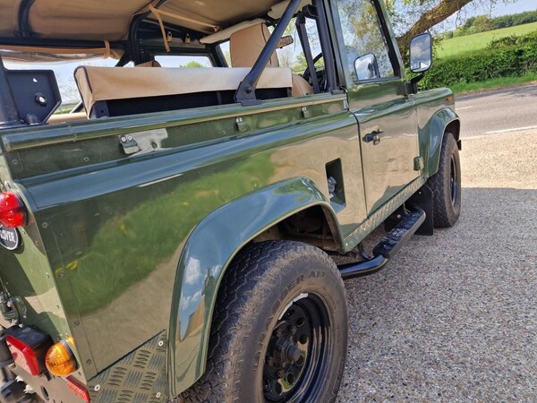 Used Land Rover Defender 90 1990 for sale - 75557344: Photo 17