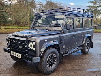 Used Land Rover Defender 110 undefined for sale - 77371123: Photo