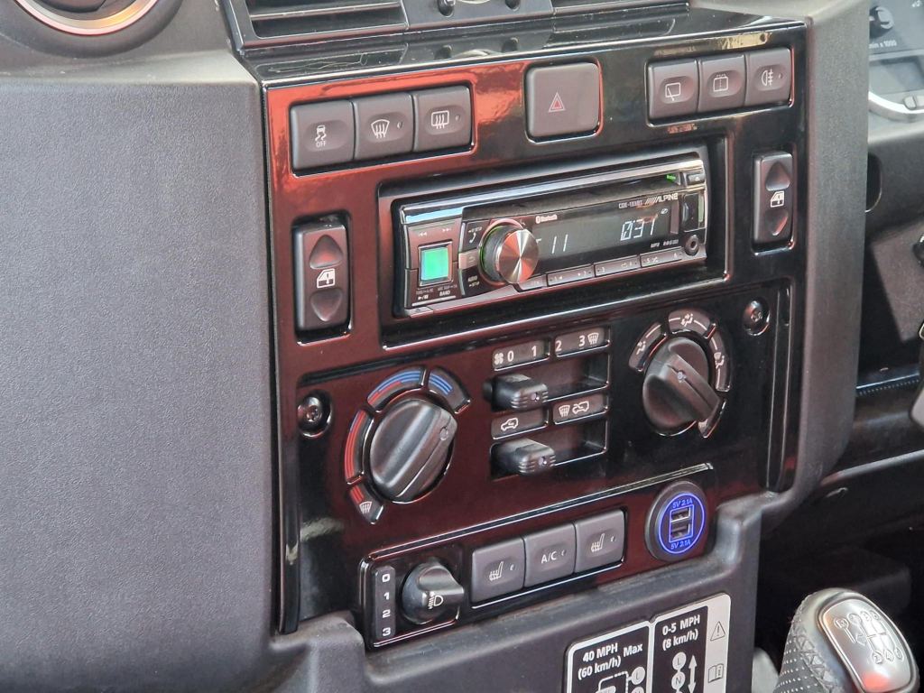 Used Land Rover Defender 110 for sale - 77371123: Photo 25