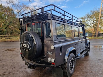 Used Land Rover Defender 110 undefined for sale - 77371123: Photo