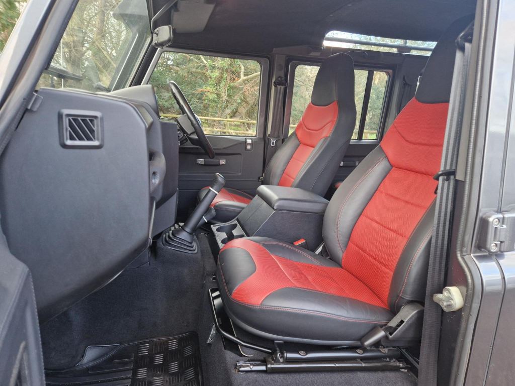 Used Land Rover Defender 110 for sale - 77371123: Photo 3