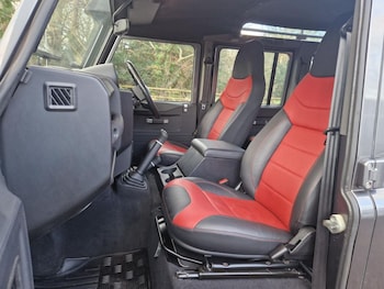 Used Land Rover Defender 110 undefined for sale - 77371123: Photo