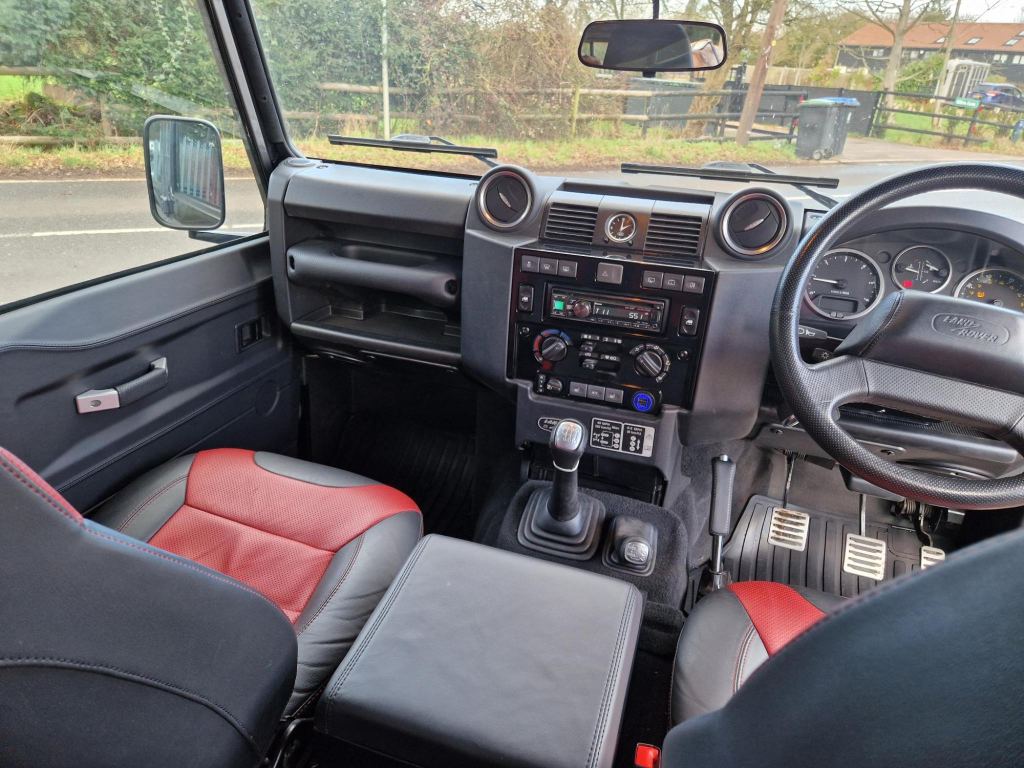 Used Land Rover Defender 110 for sale - 77371123: Photo 4