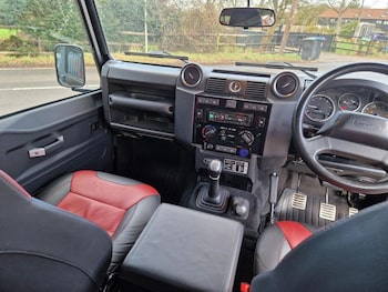 Used Land Rover Defender 110 undefined for sale - 77371123: Photo