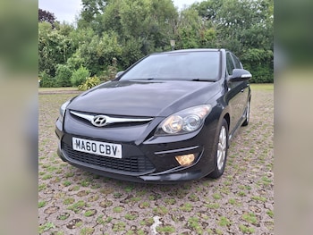 Used Hyundai i30 2010 for sale - 79386538: Photo