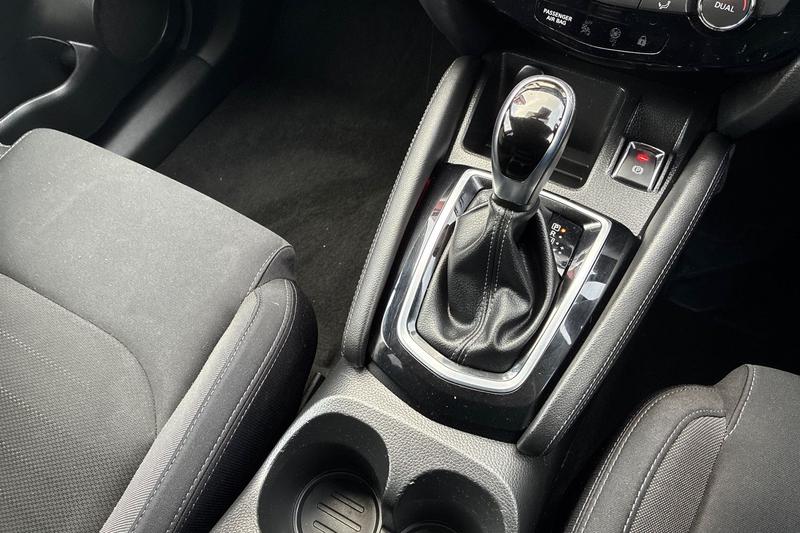 Used Nissan Qashqai 2017 for sale - 76744282: Photo 14