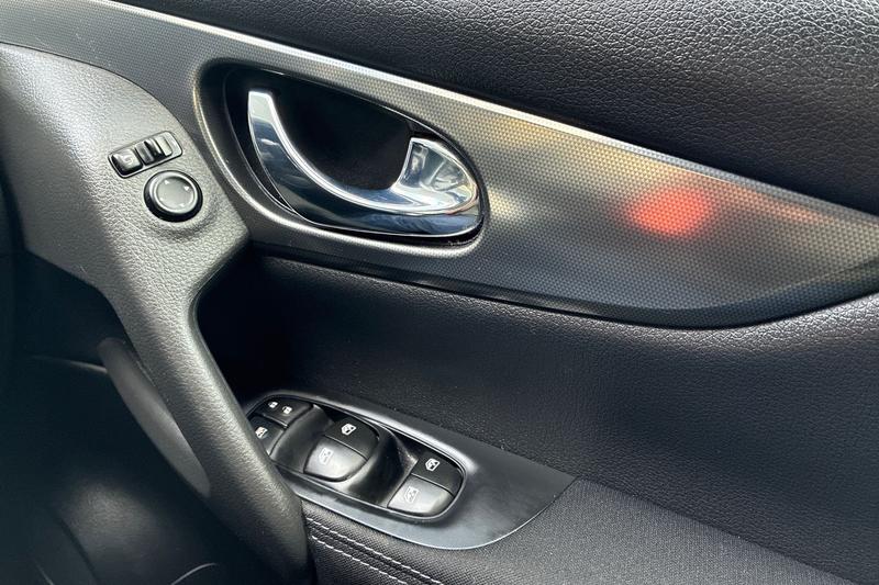 Used Nissan Qashqai 2018 for sale - 77813072: Photo 16