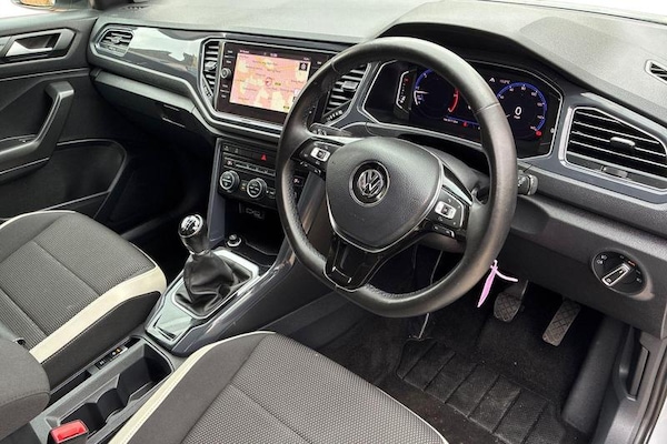 Used Volkswagen T-Roc 2018 for sale - 76234763: Photo 10