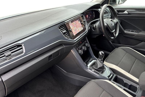 Used Volkswagen T-Roc 2018 for sale - 76234763: Photo 13