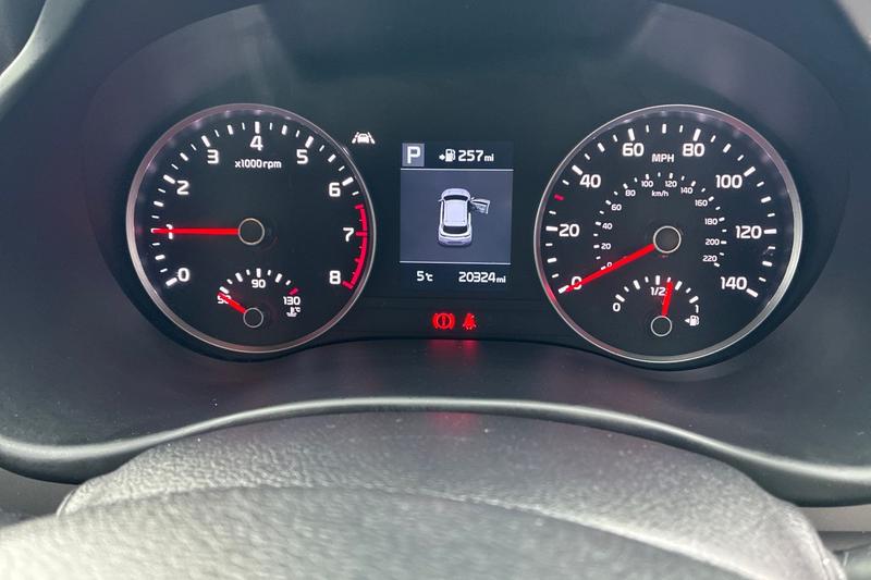 Used Kia Stonic 2020 for sale - 77326791: Photo 20